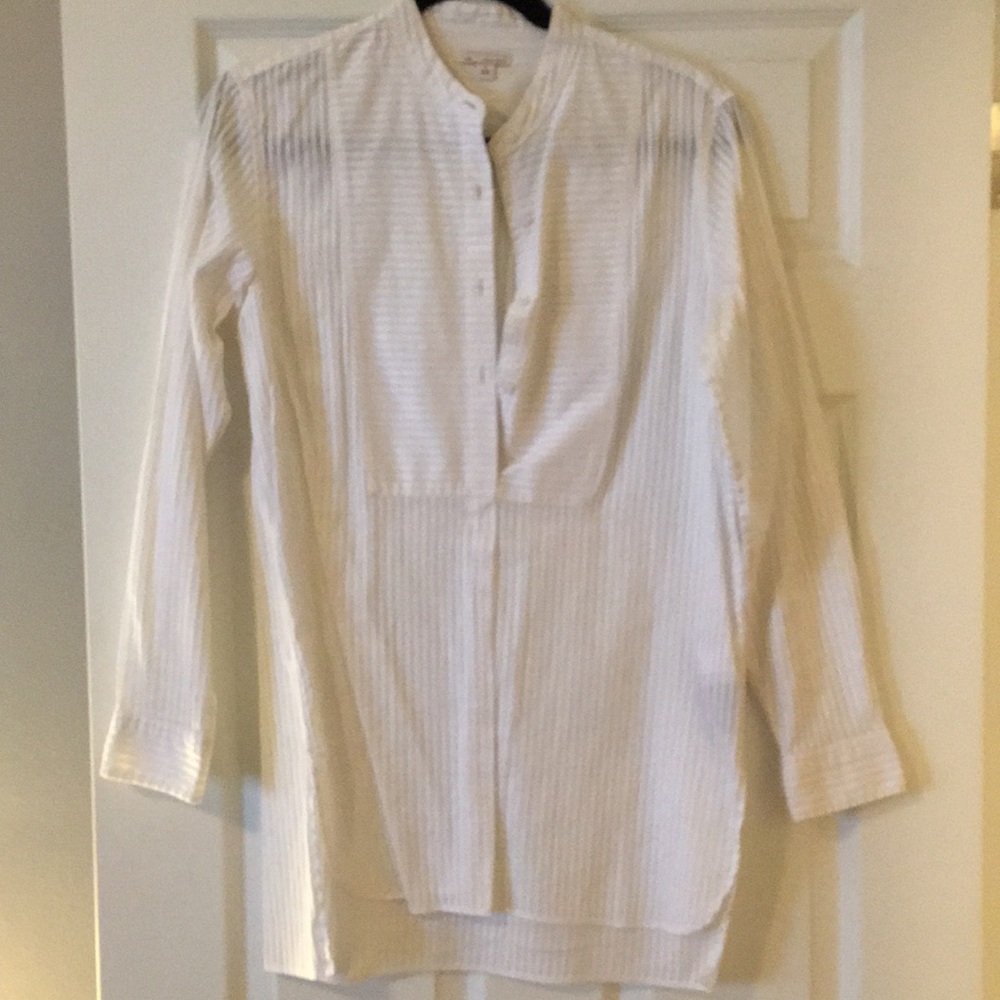 White long sleeve gap half button up